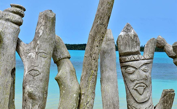 New Caledonia - Kanak art Totem poles are sometimes grouped together to create a larger sculpture.